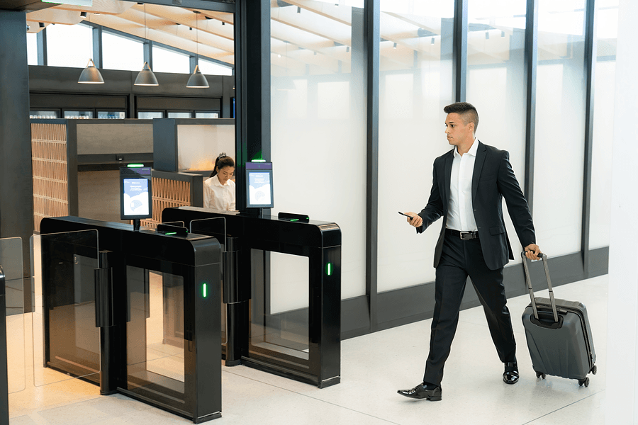 featured image: Exploring the Top eGate Brands and Their Benefits for Lounges